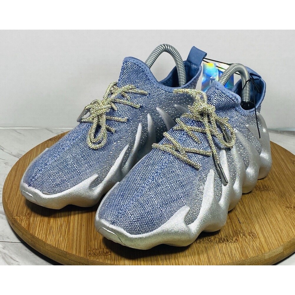 Emma New York Women Silver Mettalic Sneaker Sz 6 NWT